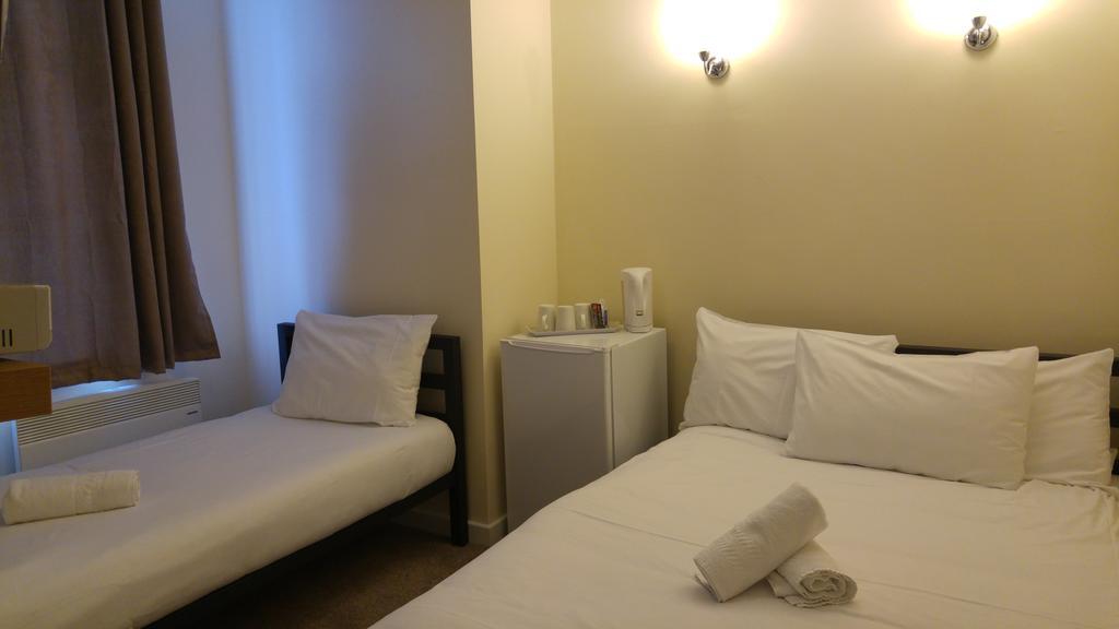 Standard Triple Room,321109573:JPEG